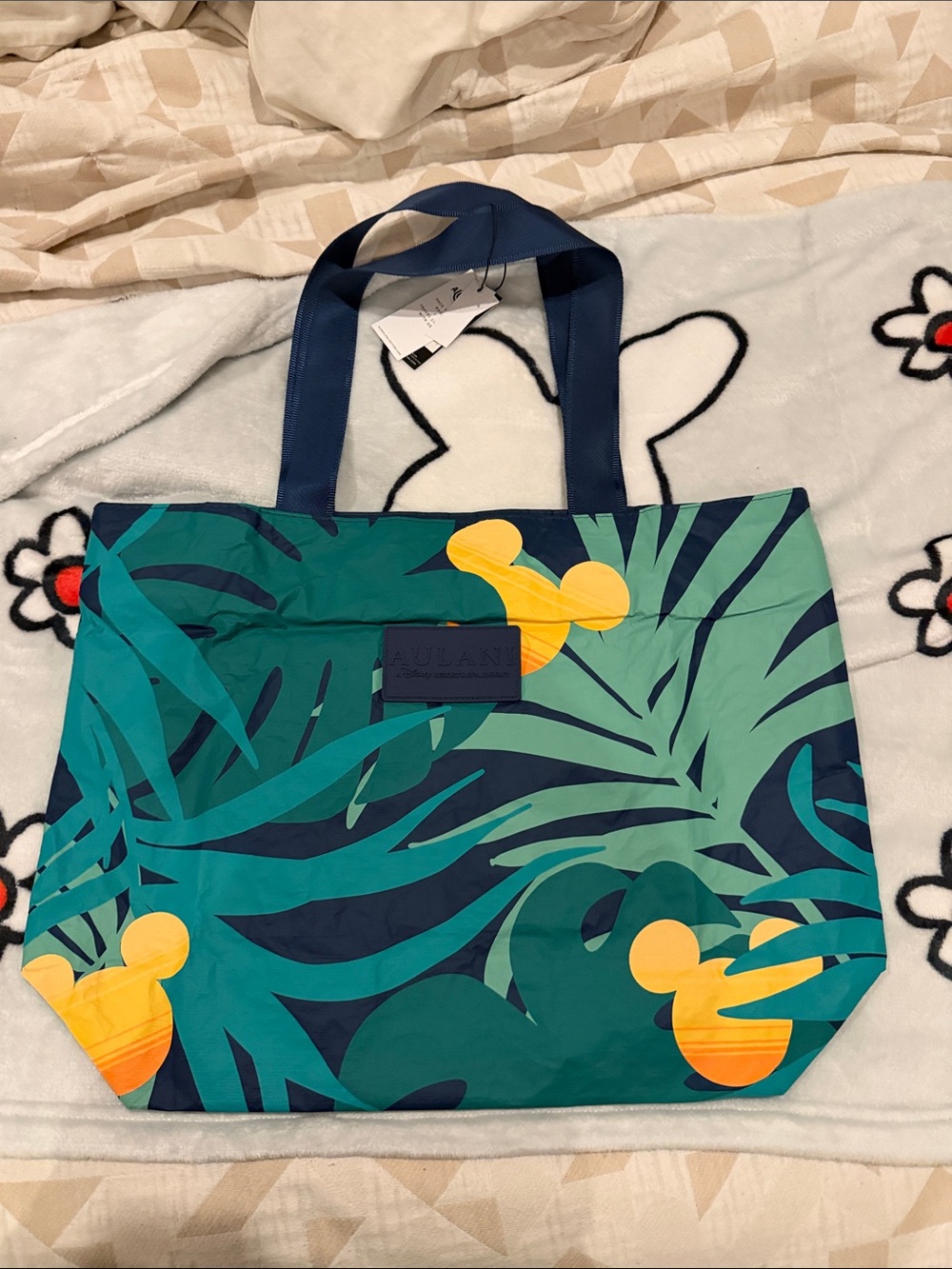 Aulani Aloha Collection Disney tote bag
